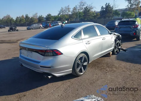 2024 Honda Accord Hybrid Sport z USA, uszkodzony, nr VIN 1HGCY2F50RA007477